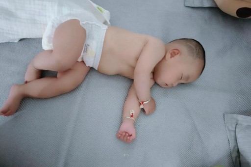 汝州孕妇显怀早的原因